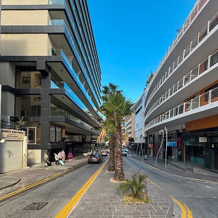 公寓 Centre Penthouse In St Julians - 4 Guests *